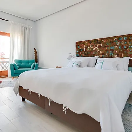 Hotel Petunia Ibiza (adults Only) 3*