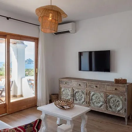 Petunia Ibiza (adults Only)